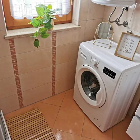 아파트 Modern And Bright With Balcony And Sea View *